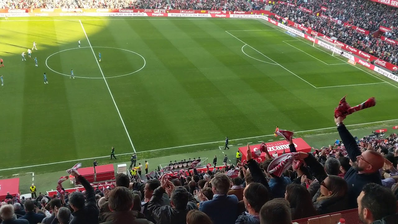 Sevilla fans celebrate Ben Yedder goal vs Atletico Madrid