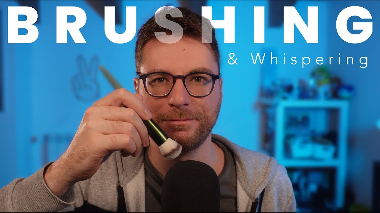 MIC BRUSHING & WHISPERING per rilassarti • ASMR ITA