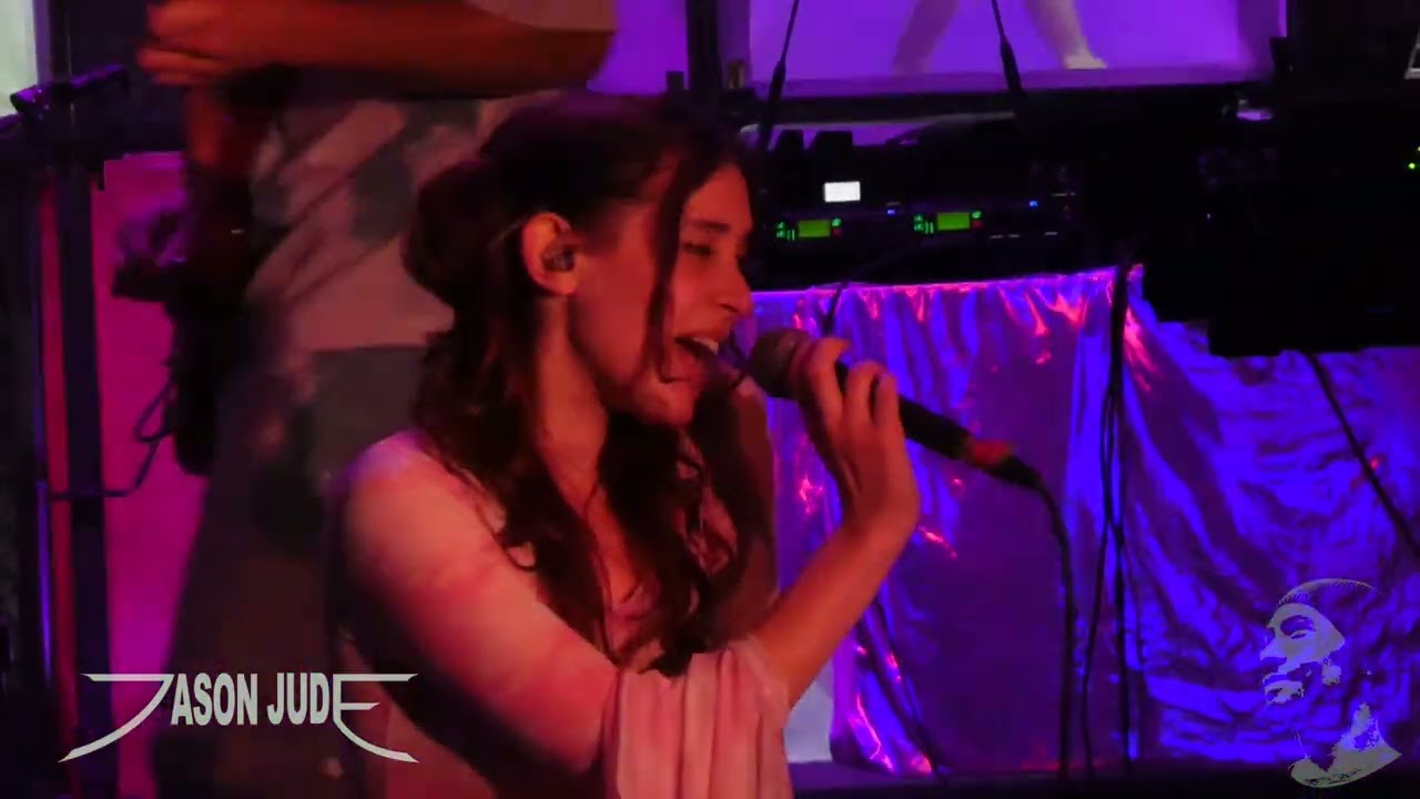 Magdalena Bay - You Lose! [HD] LIVE 3/14/2022