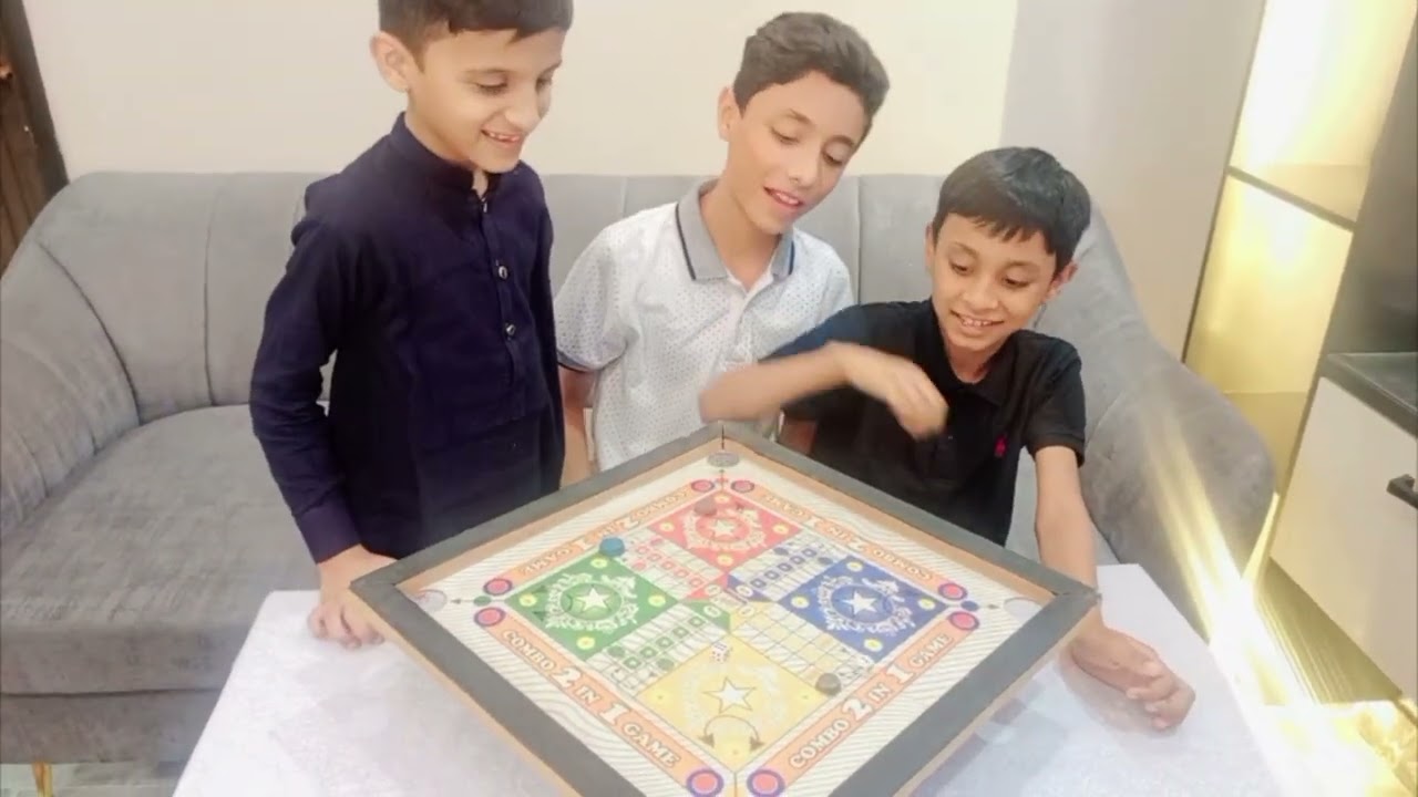 PLAYING LUDO 🎲😂|See who is going to loose this game??| how to play ludo?