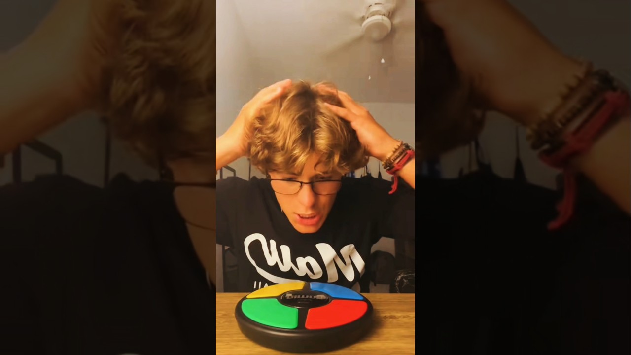 GenZ discovers Simon. One of the kindest, gentlest GenX Era toys. And it still takes 'em out.