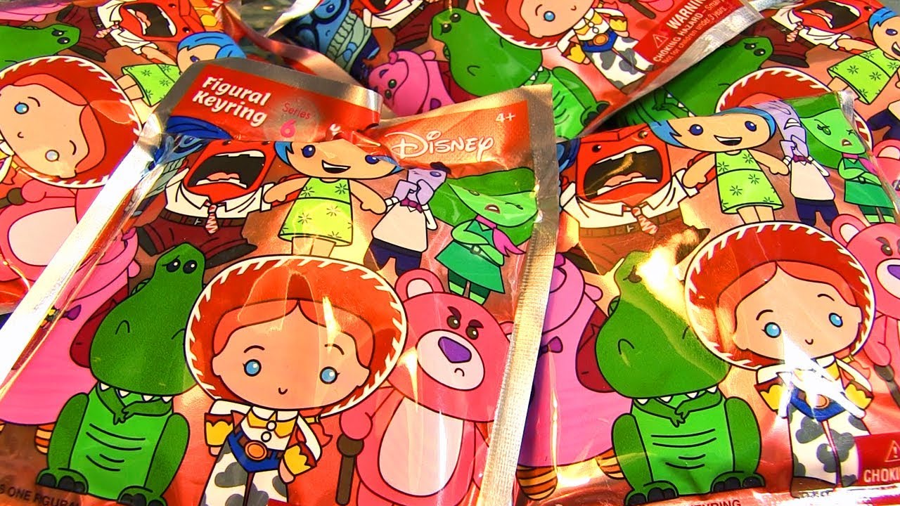 PIOCHE SECRETE ! 😱 OUVERTURE DE 5 BOOSTERS SURPRISES DISNEY FIGURAL KEYRING SERIE 6 !