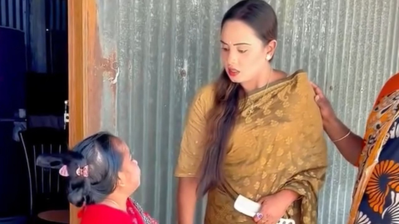 রোজার দিনে অন্যের ফ্রিজে পানি রাখতে চেয়েছিলো | Village Life Comedy Golpo