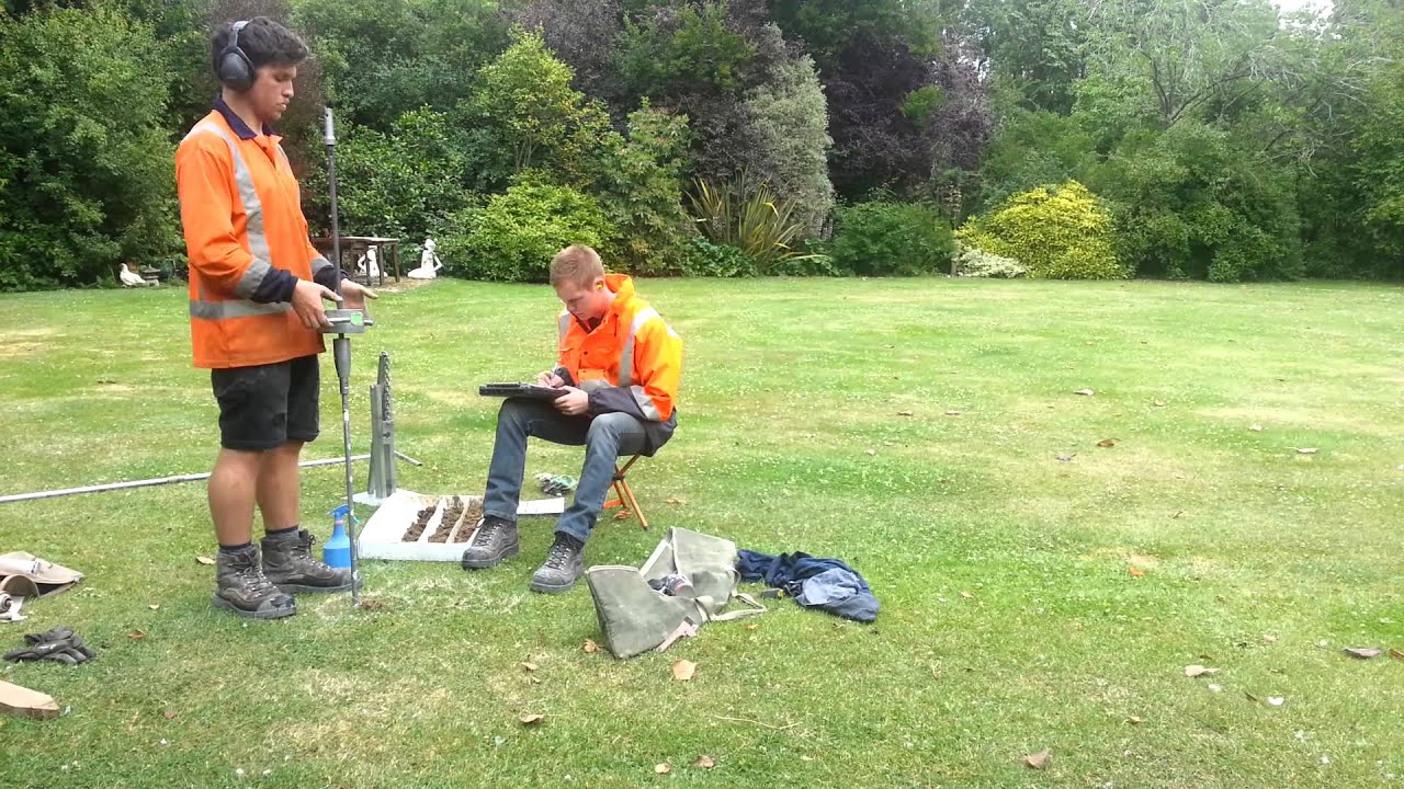 Ground testing with a penetrometer(2)