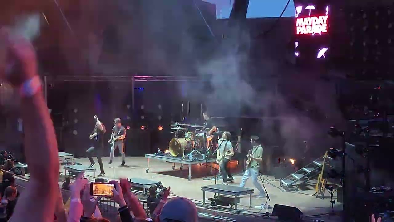 Mayday Parade - Jersey / Jamie All Over (Live at Red Rocks)