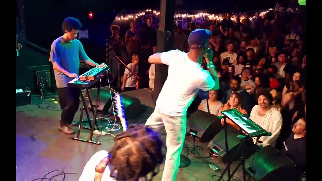 Nourished by Time - The Fields (live)
