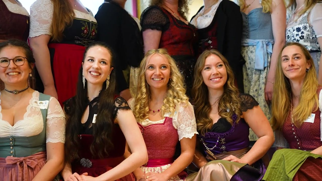 Casting zur Wahl der Bayerischen Bierk&ouml;nigin am 1.3.2023 im GOP in M&uuml;nchen