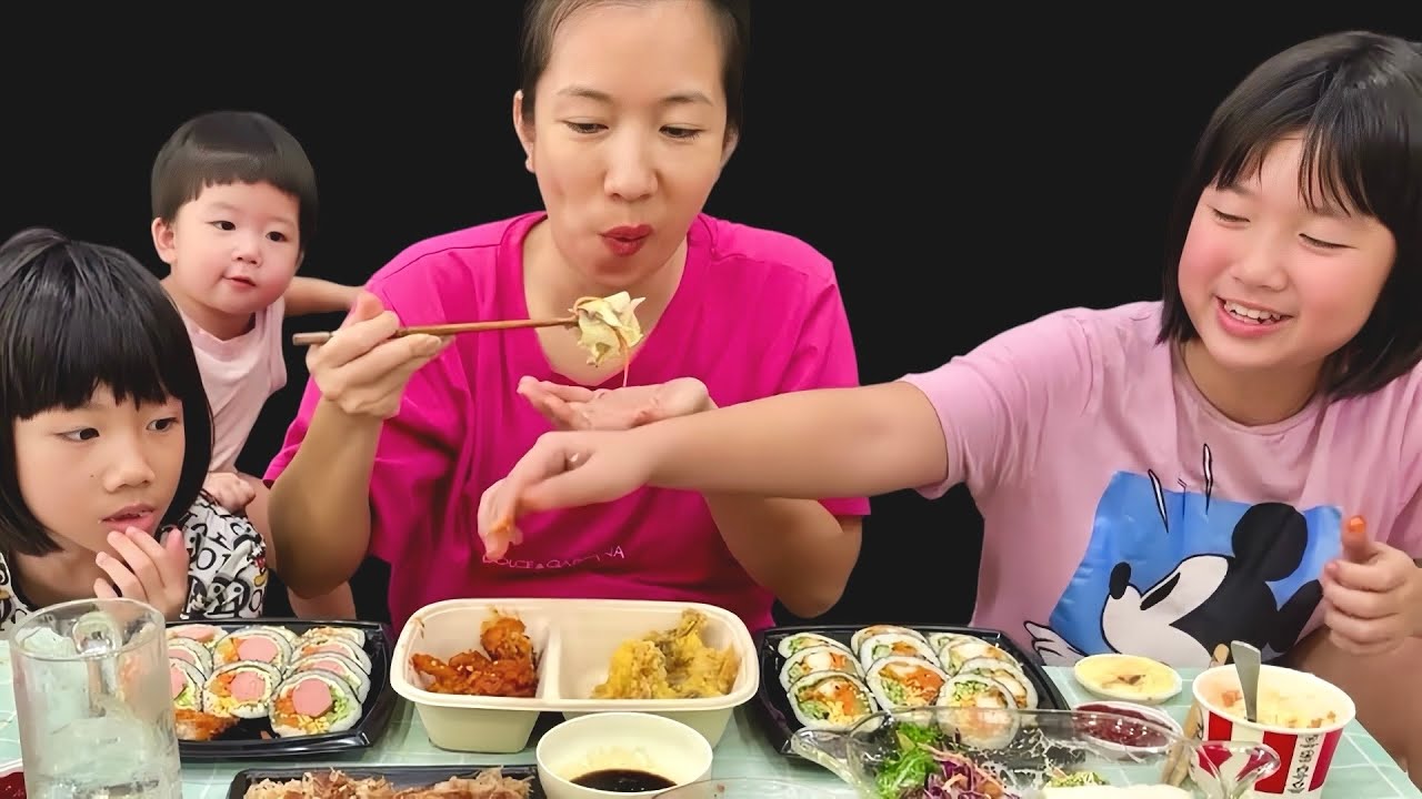 ăn Kim Bắp , Gà Rán , Gà Sốt cay , TaKoyaki , kim chi , rau trộn , mukbang