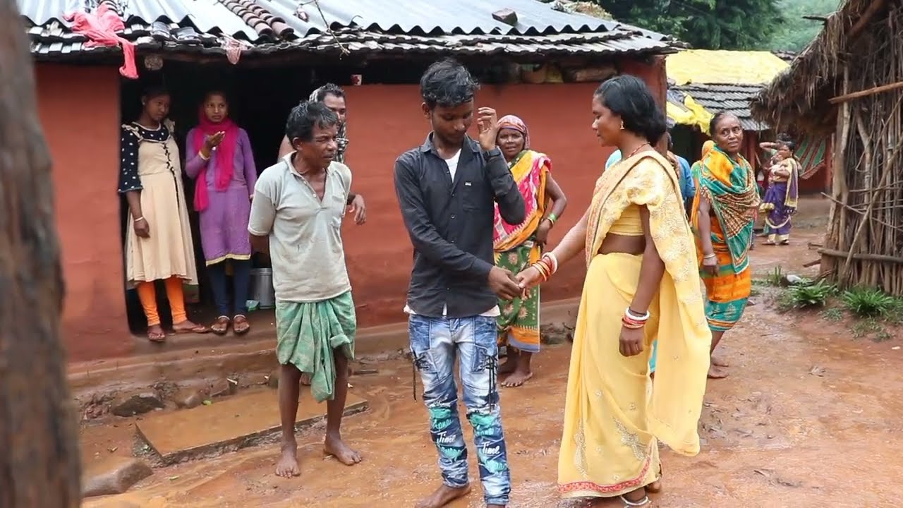 ନବବିବାହିତ ଭୂୟାଁ ଜନଜାତି ଦମ୍ପତିଙ୍କ ପ୍ରଥମ ବାହୁଡ଼ା  ପରମ୍ପରା ଭାଗ ୧