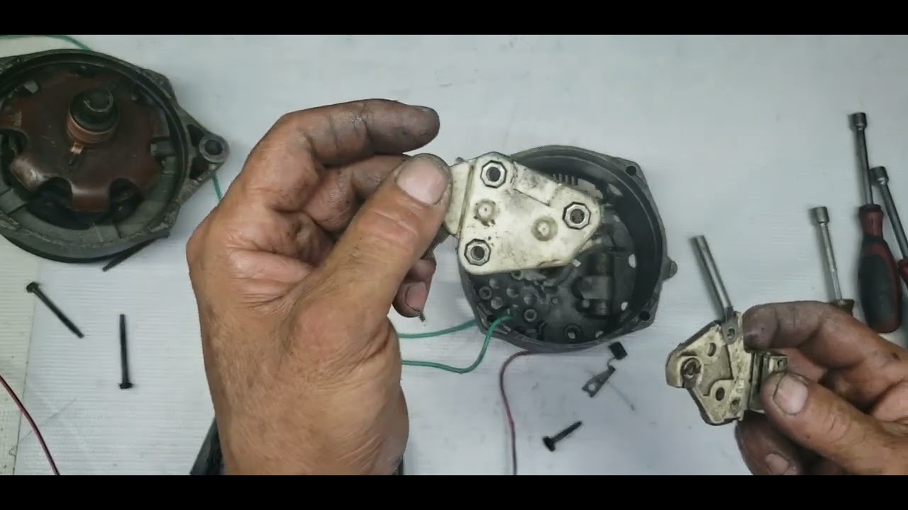 ALTERNADOR DELCO REMY CON REGULADOR EXTERNO Y FOCO TESTIGO