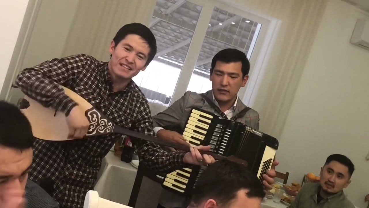 Қоныс той