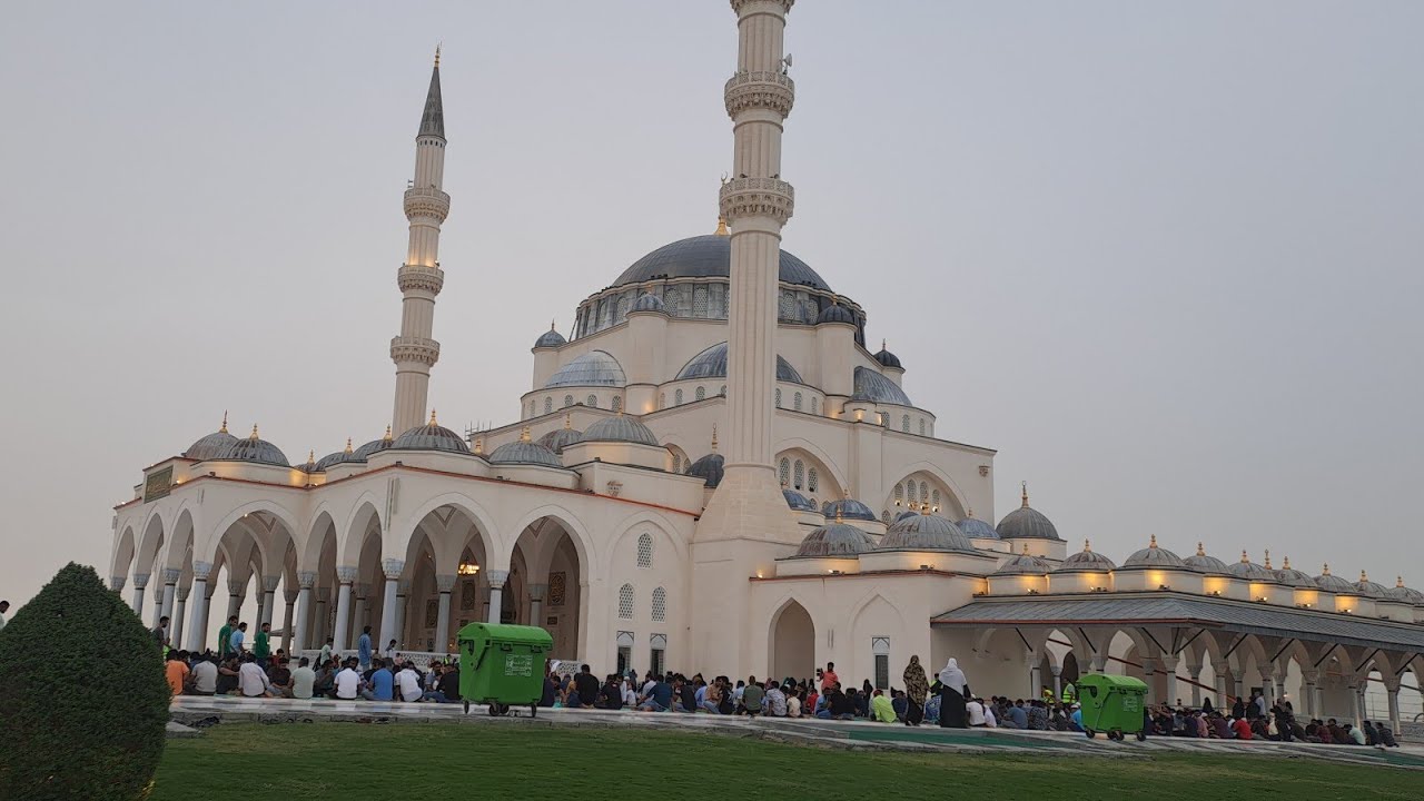 Largest Mosque of Sharjah || Iftar at sharjah Grand Mosque #ramadan2024 #ramzan #uae