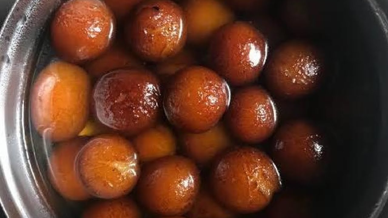 Gulab jamun with milk powder recipe 😋#youtubevideo #youtubeshorts #gulabjamun#recipe #milkpowder