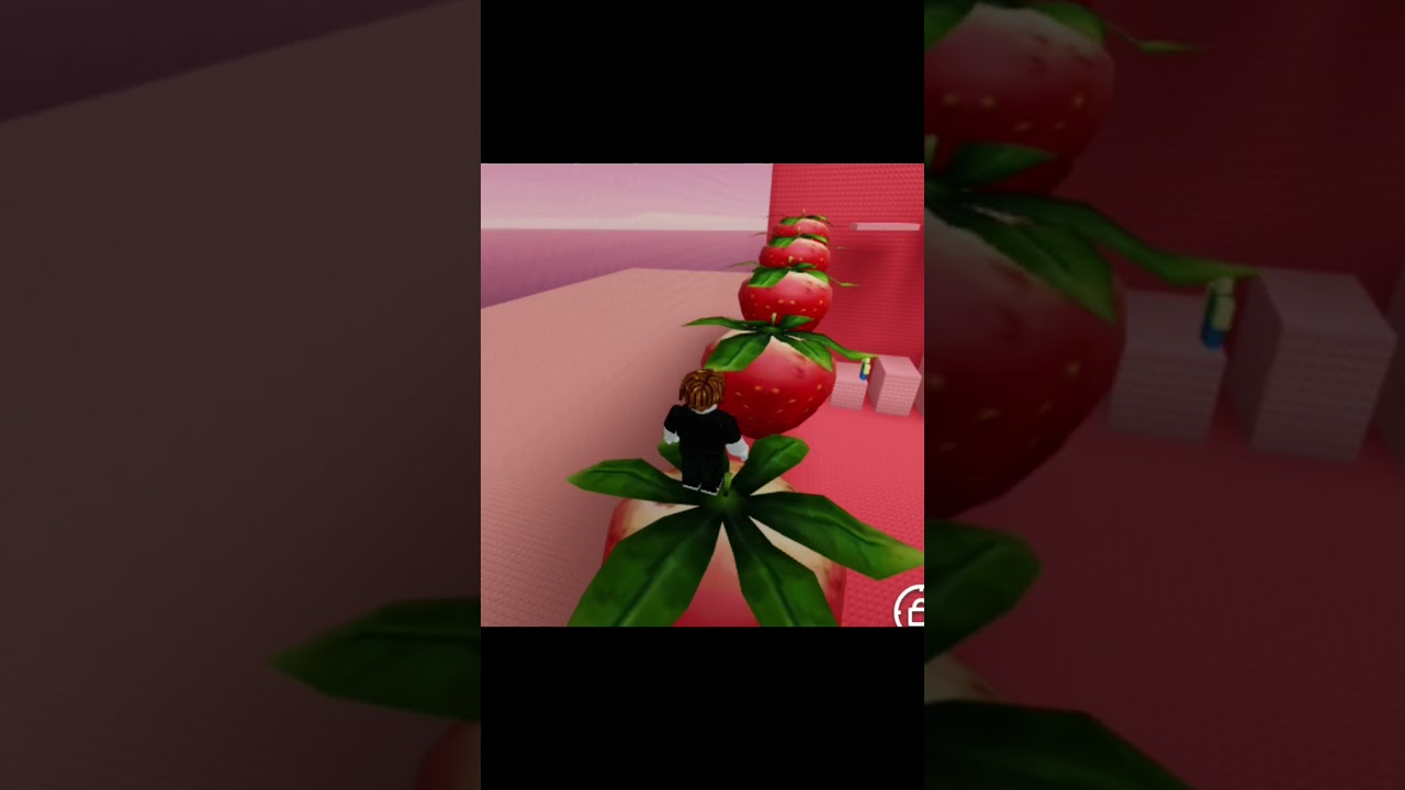 🥓 Играем в клубничную башню с беконом 😋 часть 7574 #roblox #shorts #gaming