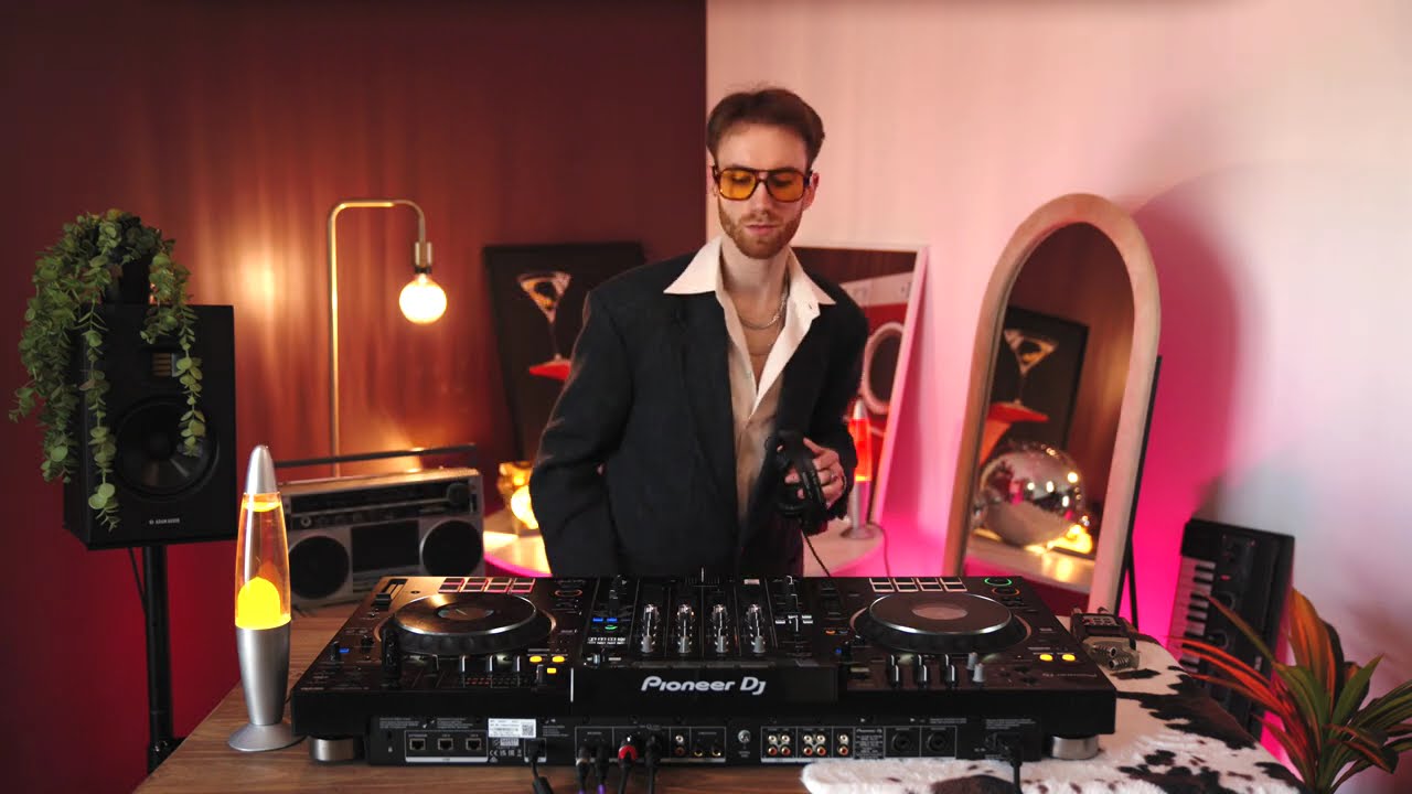 House, Deep House and Jazzy House DJ Mix - THEOS Archive 04