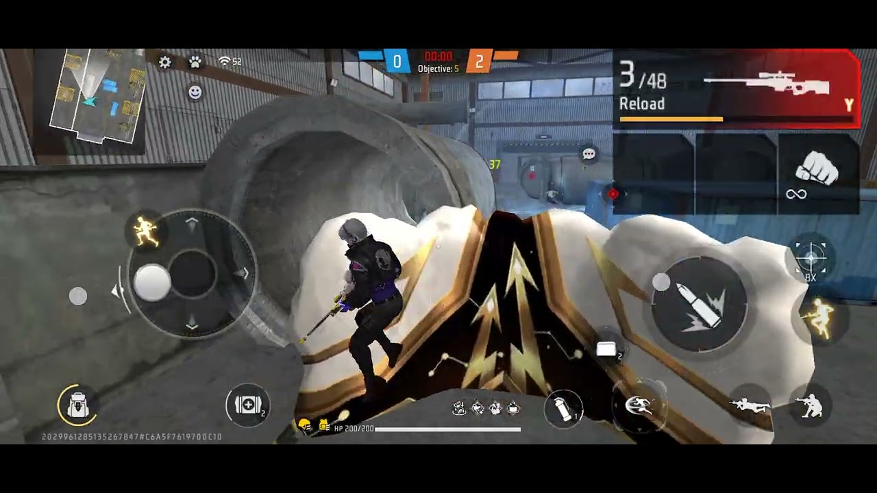 Playing a lone wolf match in Free fire 