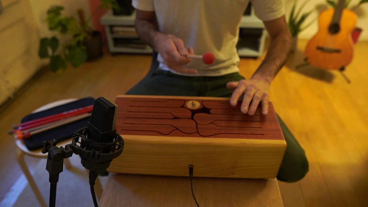 Woodpack Red Earth (Wooden tongue drum) Demo - Improvisation with various mallets
