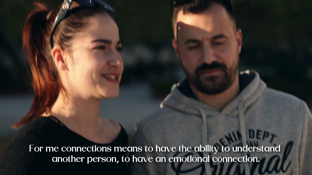 (dis)connected