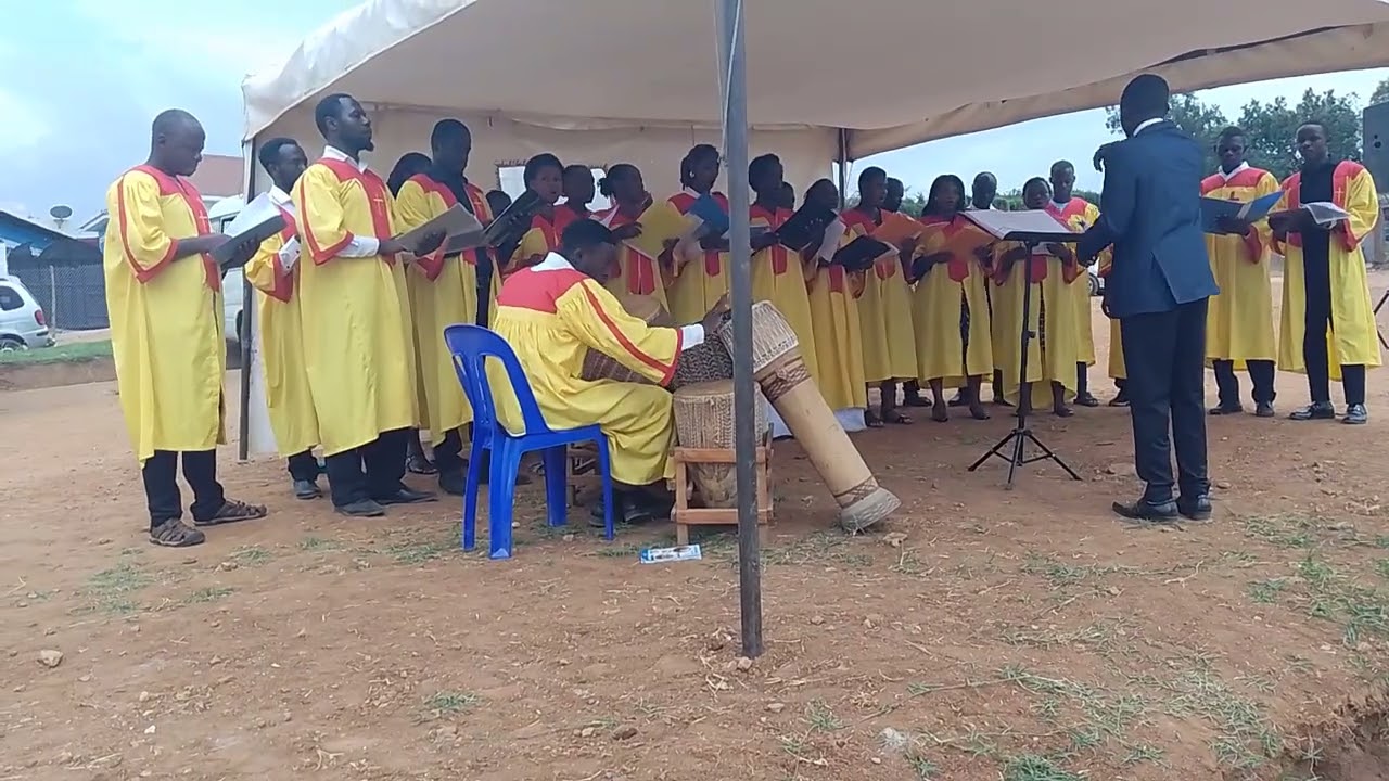 Mukama kabatombekire enju 