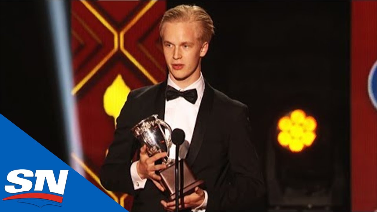 Elias Pettersson Wins Calder Trophy As Rookie Of The Year