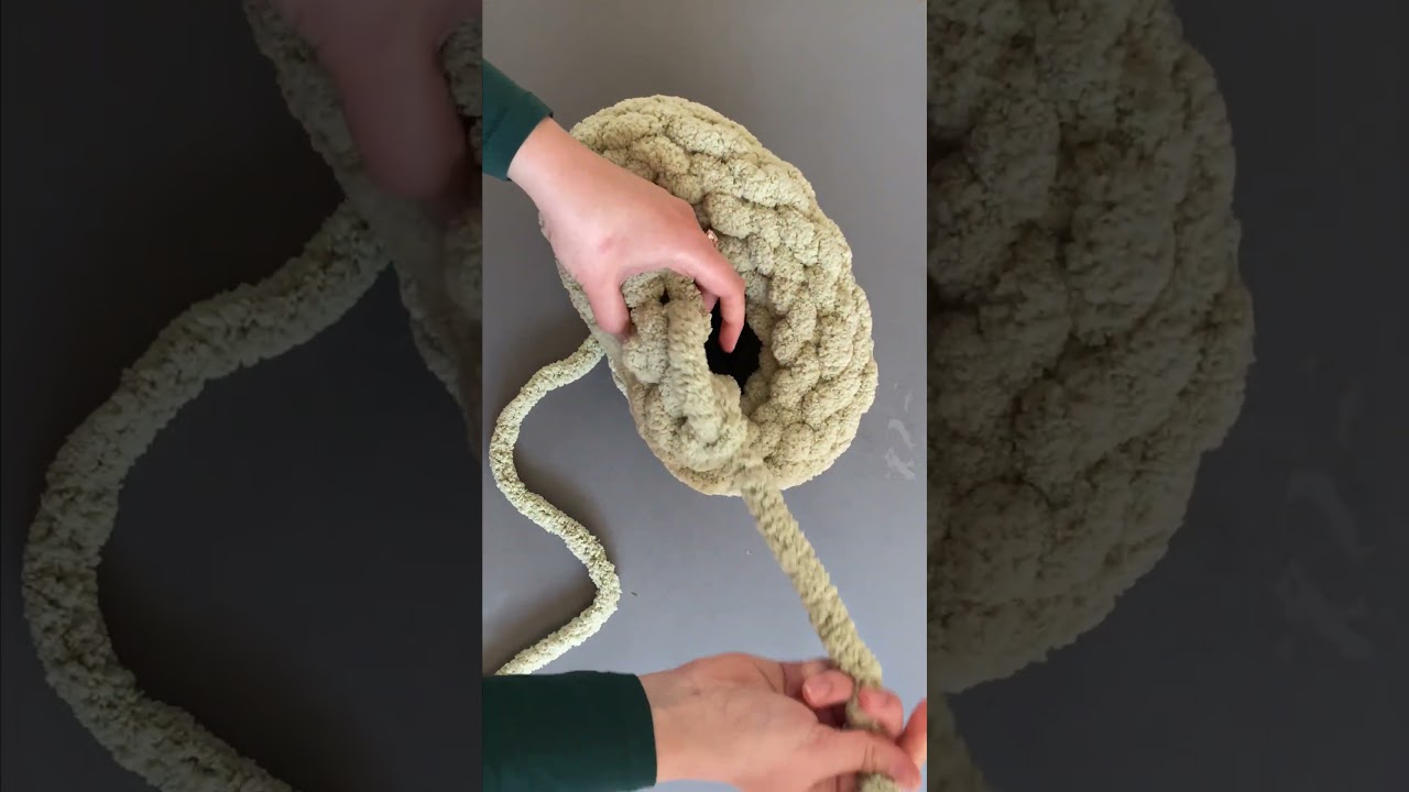 DIY This Comfy Chunky Knit Pillow! 🤩