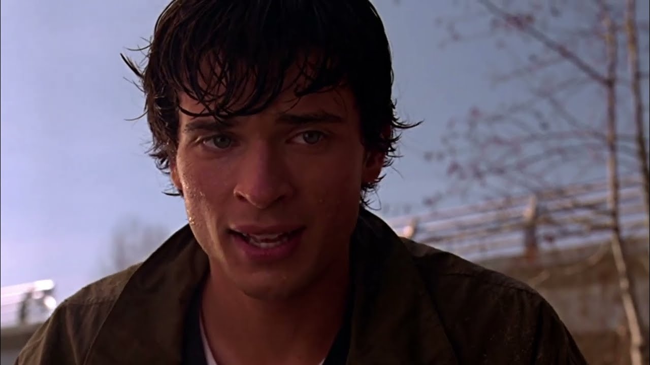 Clark meets & saves Lex Luthor - Smallville 1x01
