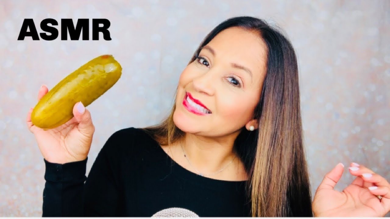 ASMR Eating Sour Pickle🥒