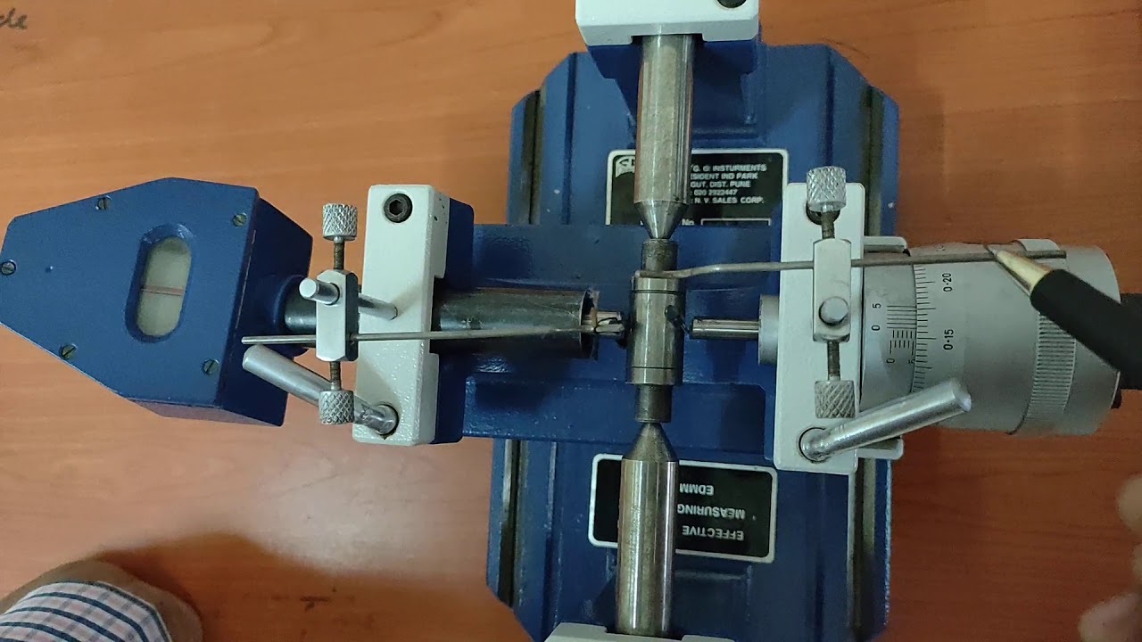 Measurement of thread parameters using floating carriage diameter measuring machine
