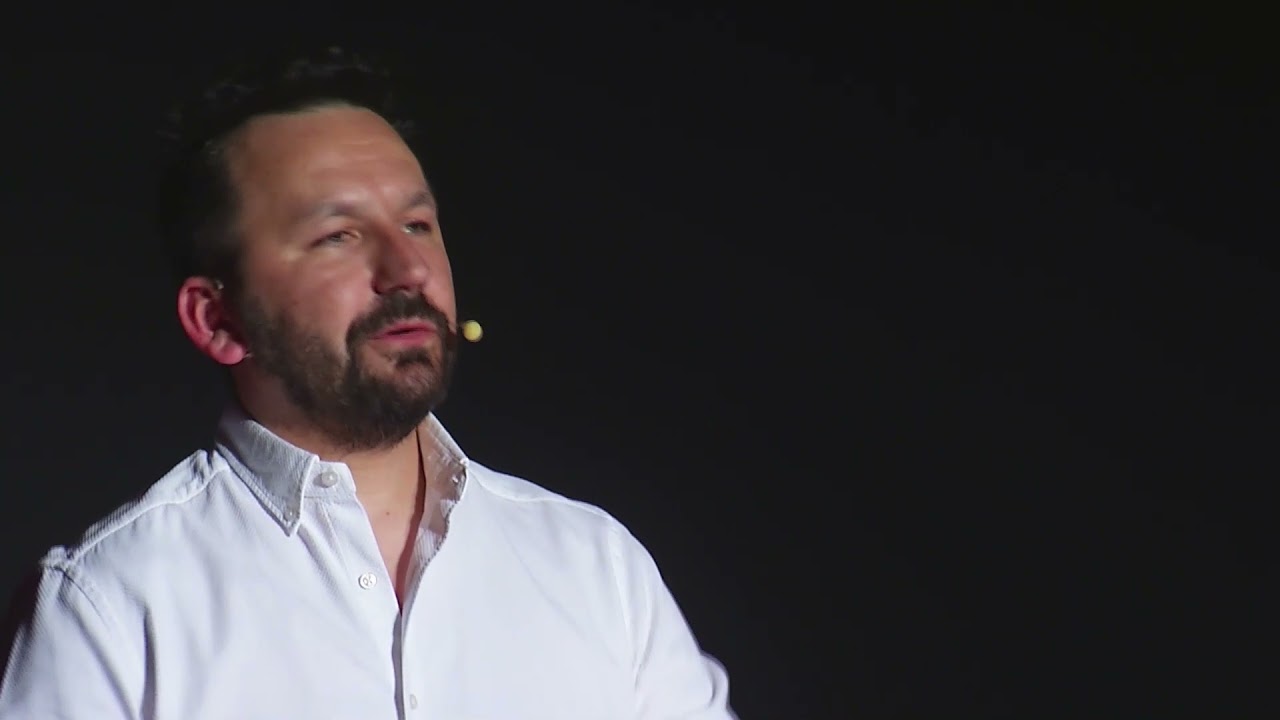 Gastronomi Labirentinde Doğru Yolda Mısın? | İsmet Saz | TEDxHacettepeUniversity