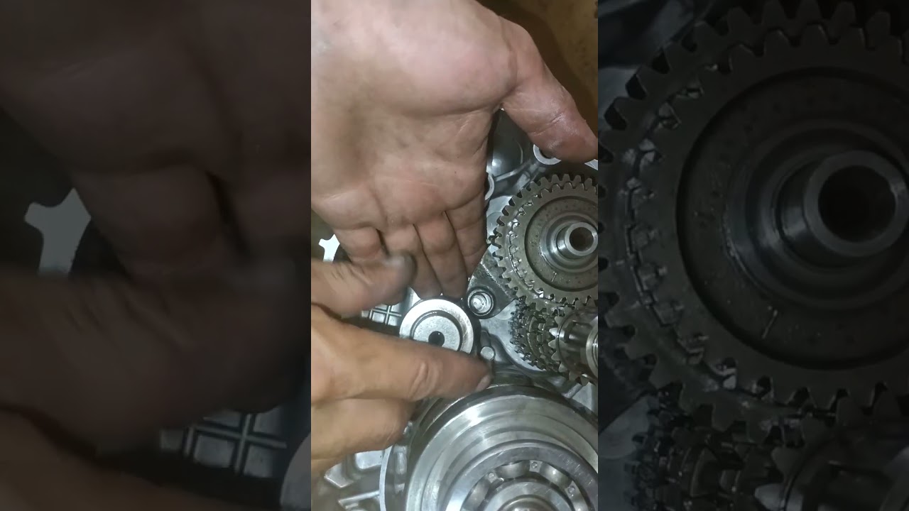 cerrando un motor TTR 125 akt armando la caja de cambios, selector ,horquillas ,cigüeñal biela 🔥🔥