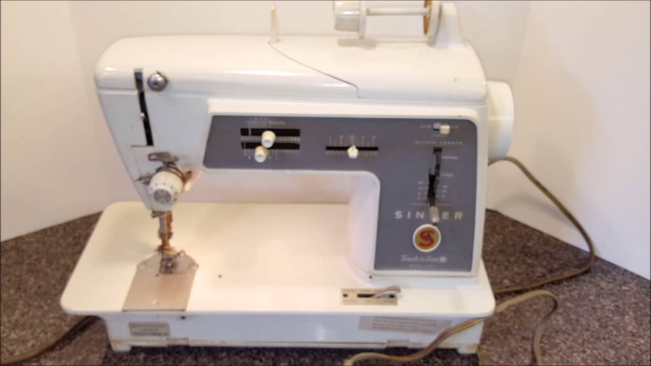 Singer Touch & Sew Model 600E