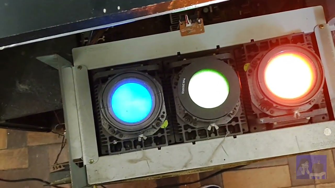 TV DE PROJEÇÃO PANASONIC PT-46G40LU