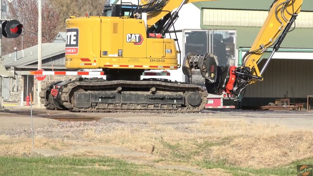 MOW GRINDER CAUGHT IN ACTION! HIGH SPEED EMPTY DOUBLE COAL, NIGHT TRAIN ACTION AND DRONE VIEWS!