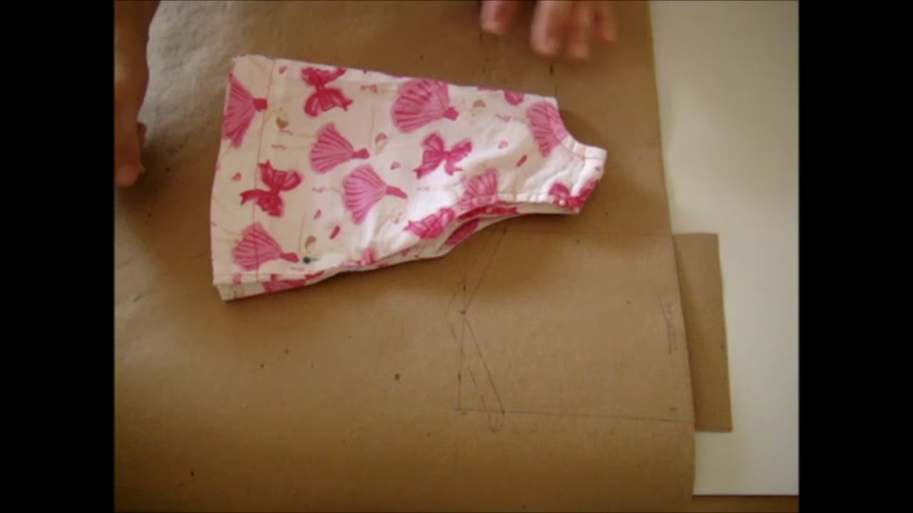 Como tirar o molde de uma roupa pronta
