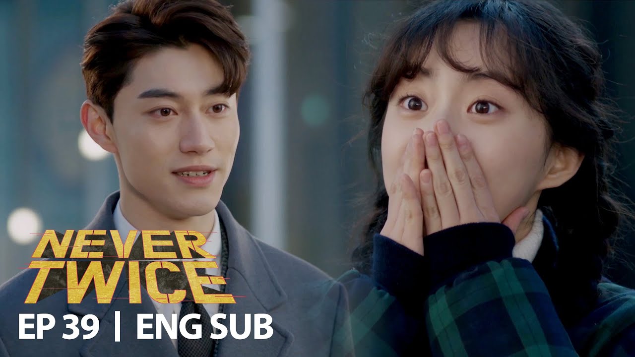 Kwak Dong Yeon Buys the Painting Park Se Wan Lost [Never Twice Ep 39]