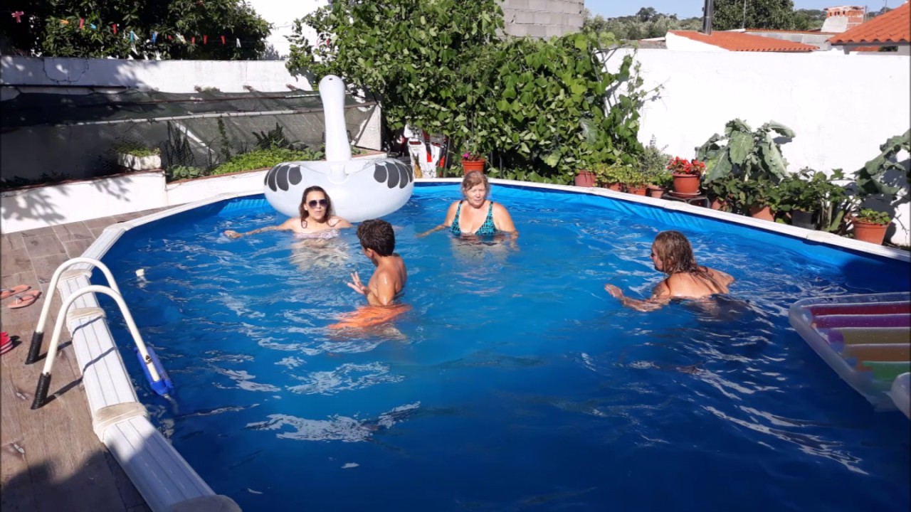 Montagem piscina Gre enterrada