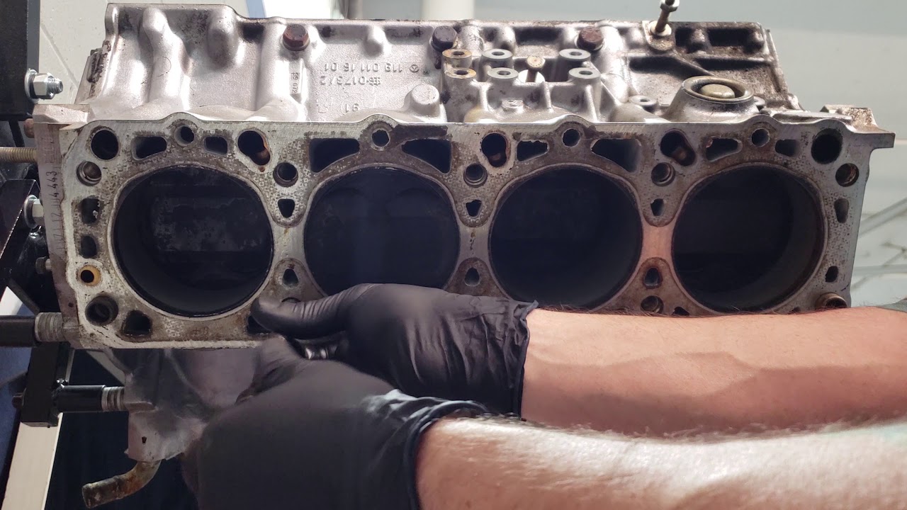 M119 Cleaning Head Bolt Bores and Timing Cover, Cleaning Oil Pan, Minor Reassembly