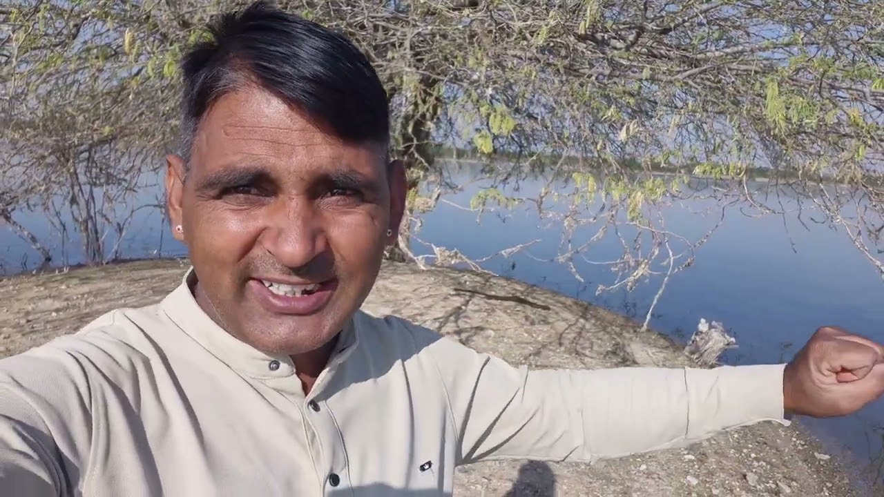 Mini island under dam || छोटा टापु बाध के बीच मे अन्दर जाके आऐ  हम देखने 