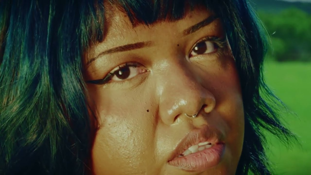 Mora Michelle - Obsessed (Official Video)