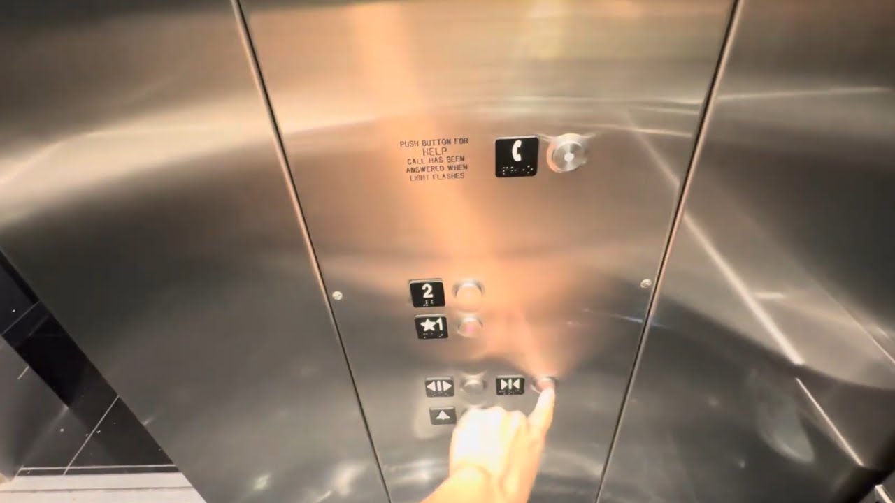 Low Pitched! 2000 Schindler 321A Hydraulic Elevator @ T-Mobile Signature Store - Las Vegas, NV 