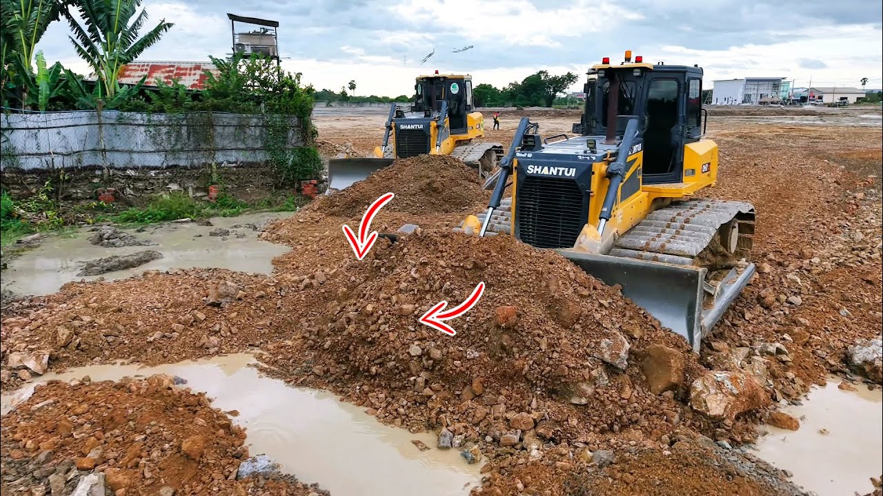 Perfectly Amazing Skill PowerFull Dozer DH17C3 Pushing Buildings Road Rocks,Debris & Cleared Forests