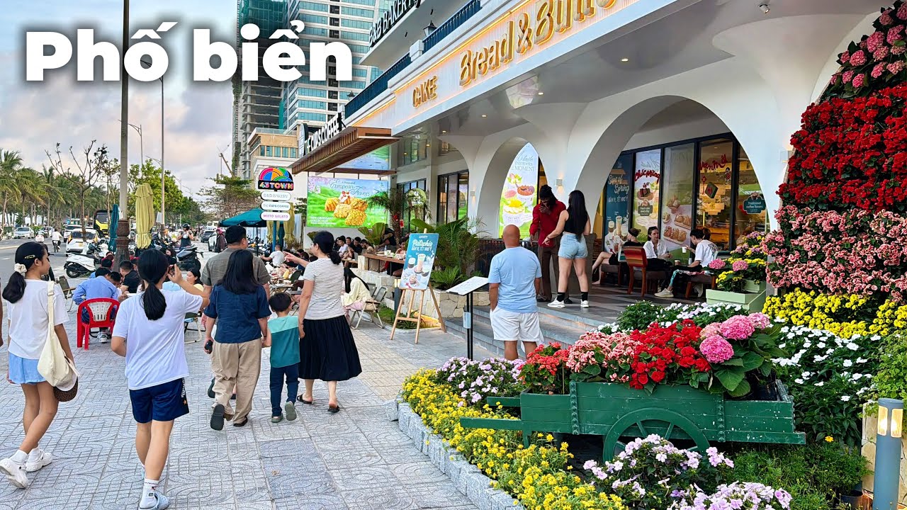 Chiều phố biển đông vui lạ thường | Đà Nẵng