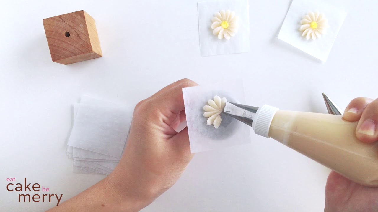 How to Pipe a Buttercream Daisy