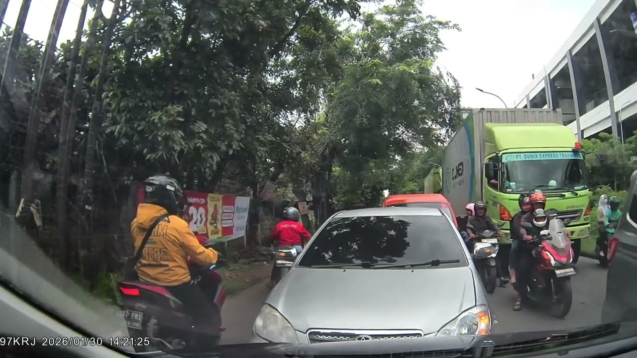 Dash Cam Owners Indonesia #915 January 2026