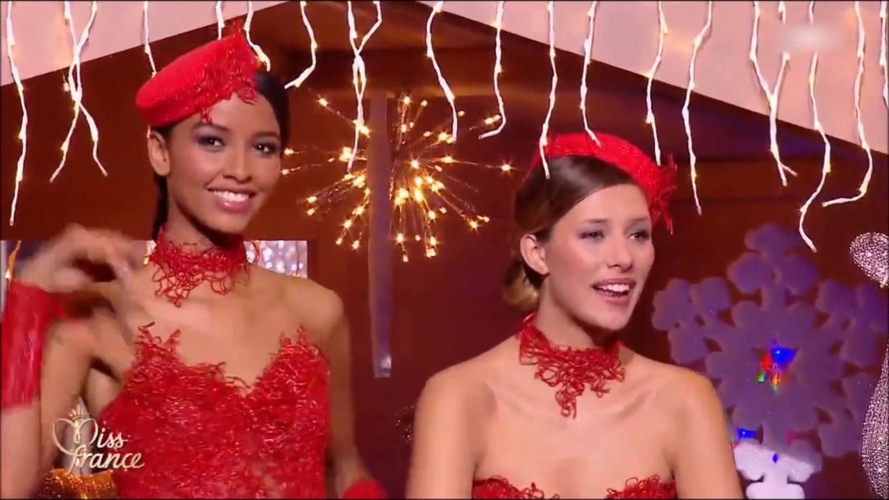 Miss France 2017 - Traditional Costumes