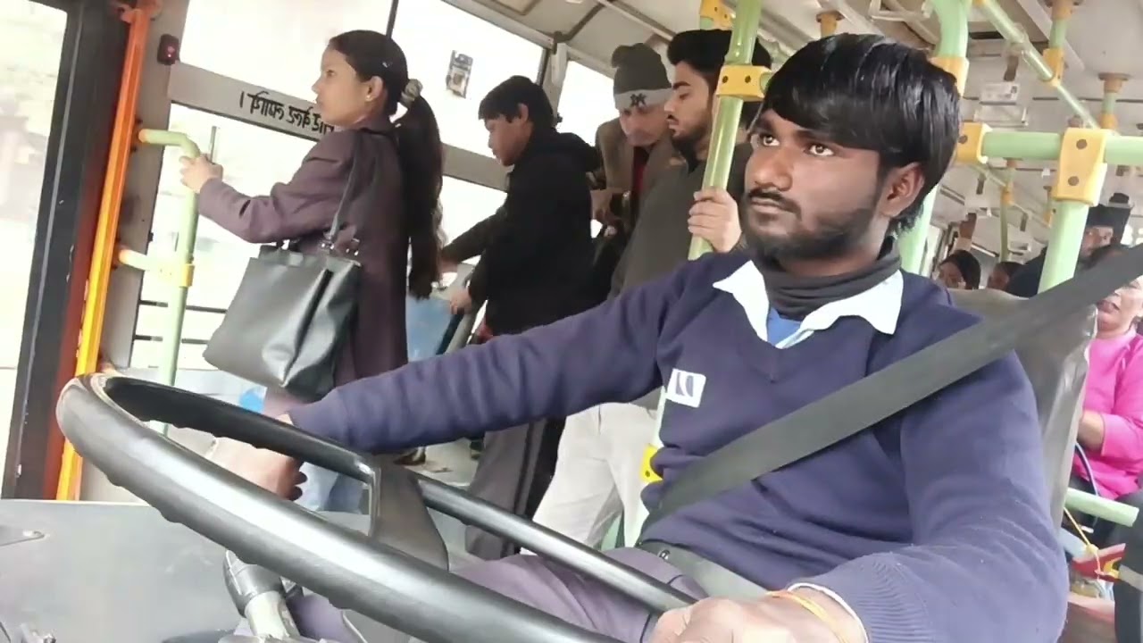DTC bus blog video#viral #dailyvideo #awadheshvlogs5300 #travel #youtube #youtubevideo 