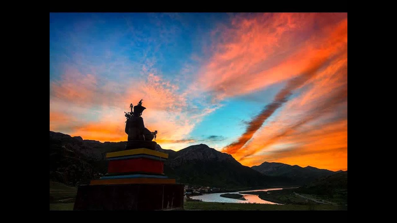 The Seven Line Prayer to Guru Rinpoche ,Padmasambhava.