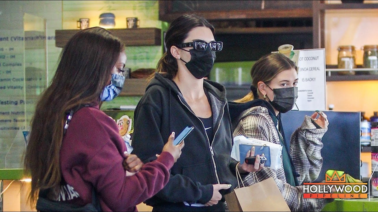 Kendall Jenner, Hailey Bieber, and Justine Skye Hit up 'Earthbar' in WeHo
