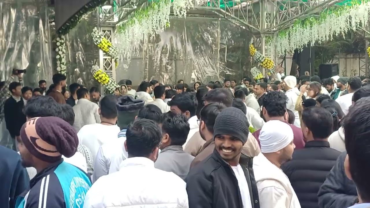 পূজ্যপাদ অবিন দাদার জন্মদিনে তুমূল কীর্ত্তন আজ ম্যানুয়ারহে বেহাল/Aj manya rohe behal re/SATSANG
