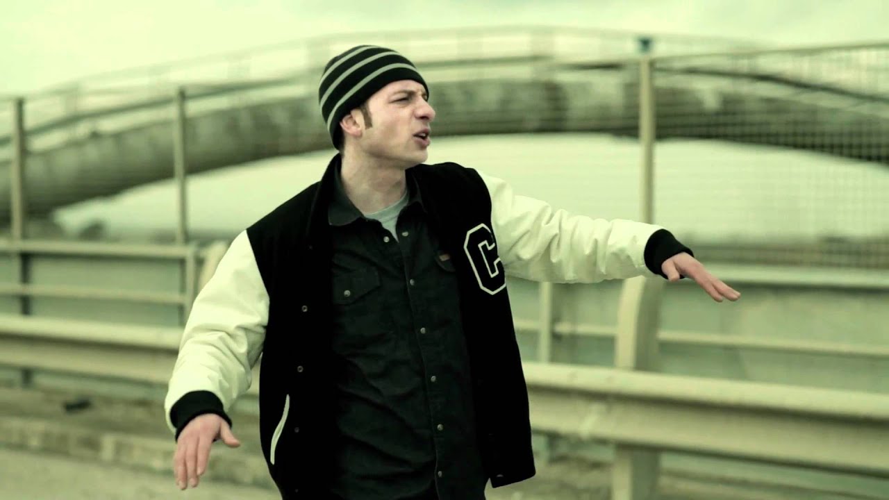 Rapstar (Fibra/Clementino). La Luce. Video ufficiale.